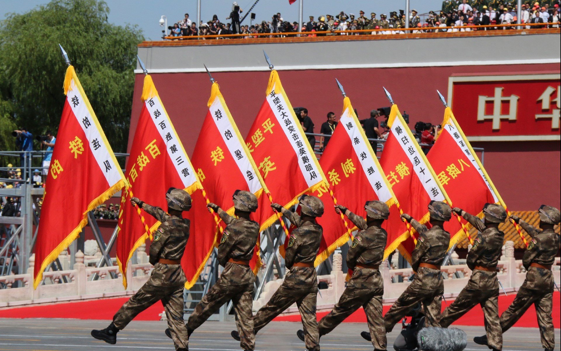 五大联赛史上最伟大10场比赛，你看过几场？，五大联赛夺冠历史最高分