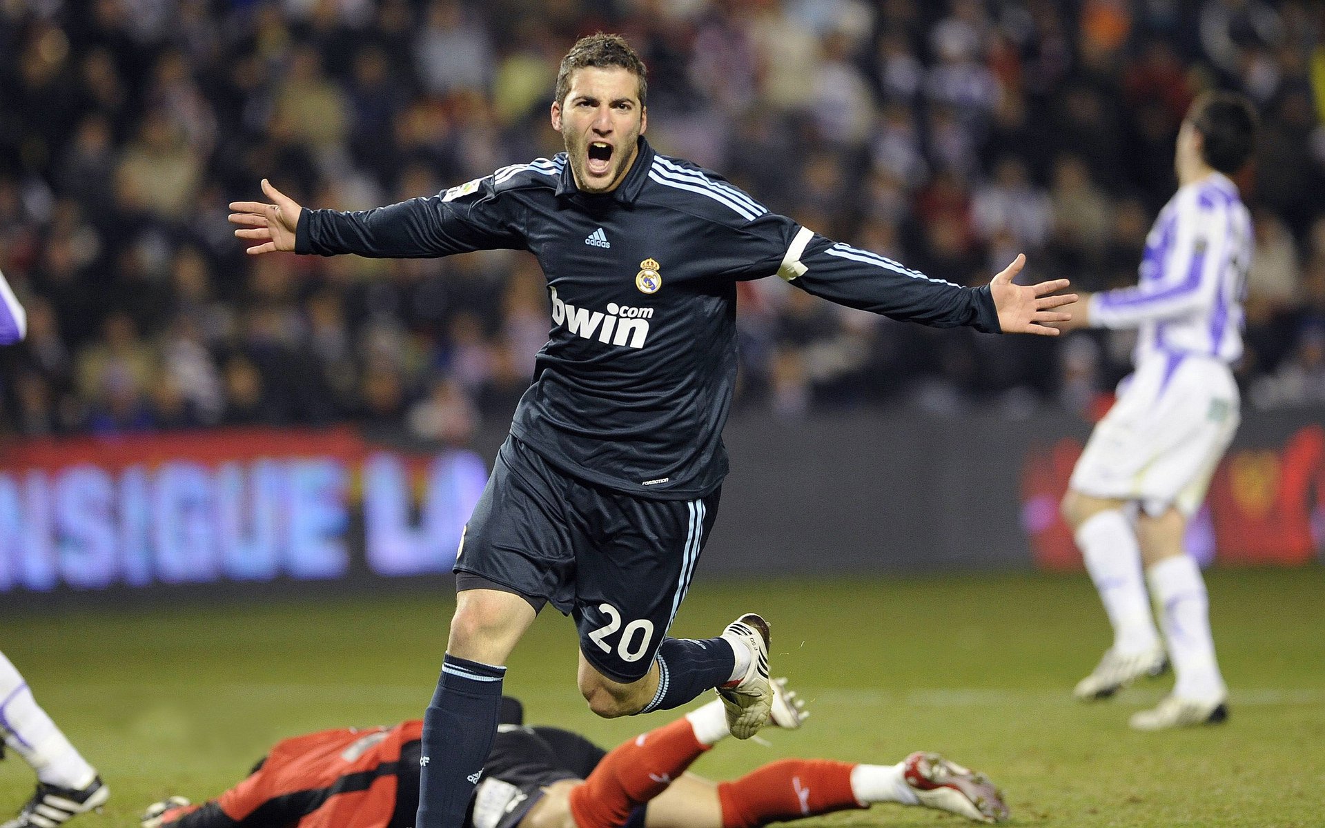 CNN：墨西哥足球让世界看到“寒地热情”，墨西哥踢足球